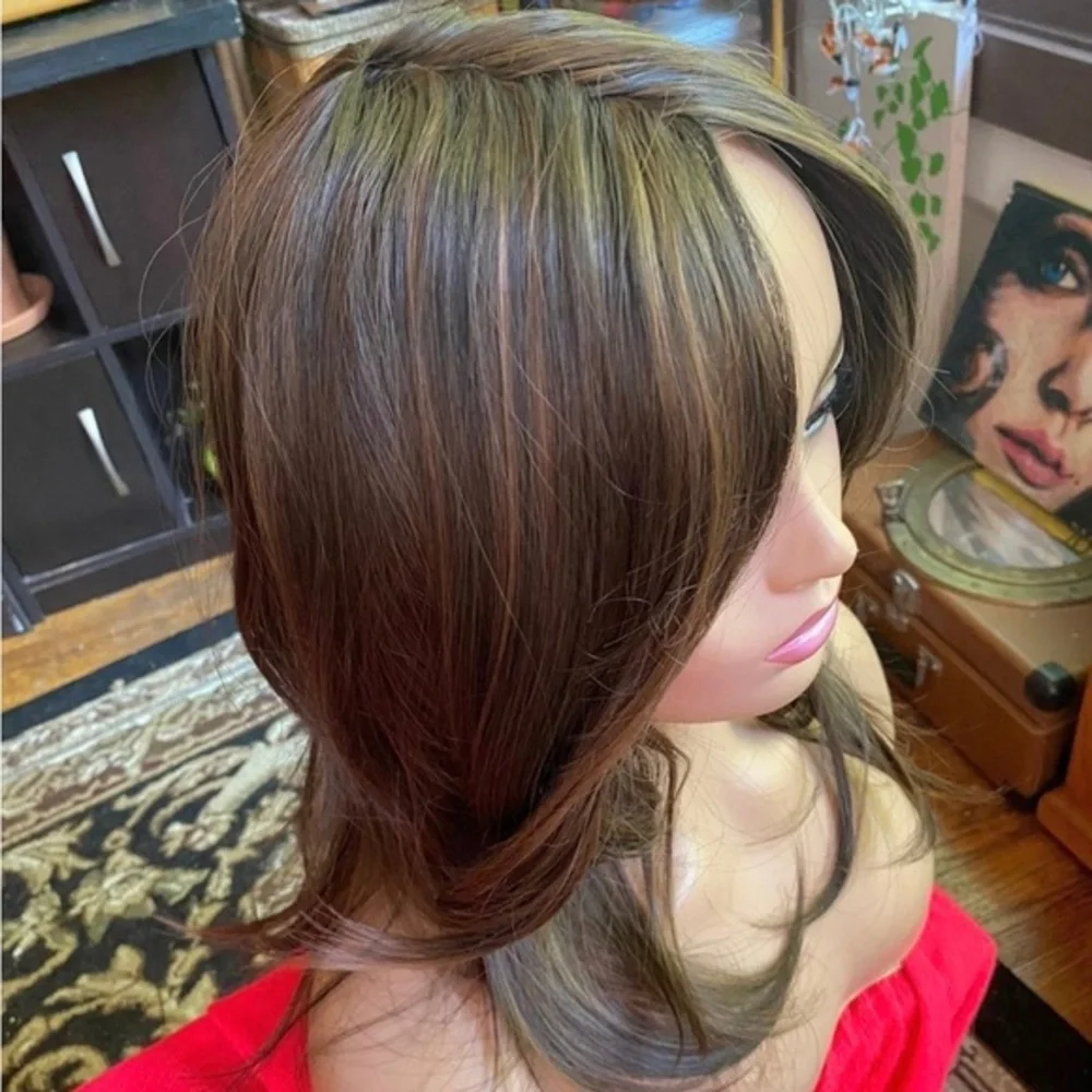 Realistic brunette with luminous highlights wig